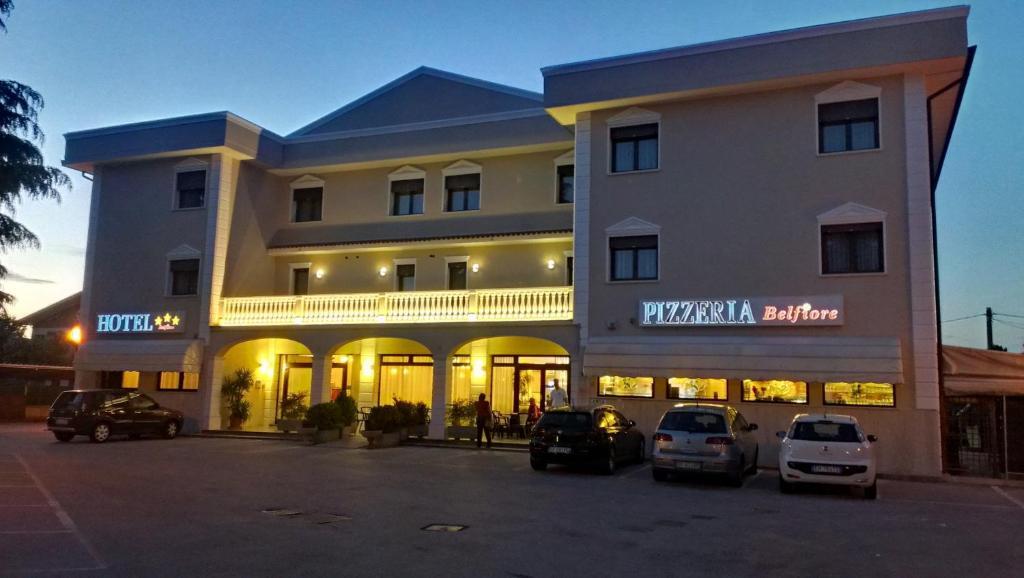 贝尔菲奥雷酒店 Salzano 外观 照片