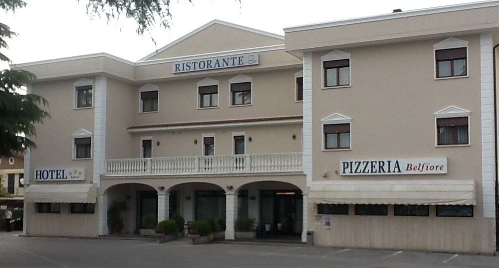 贝尔菲奥雷酒店 Salzano 外观 照片